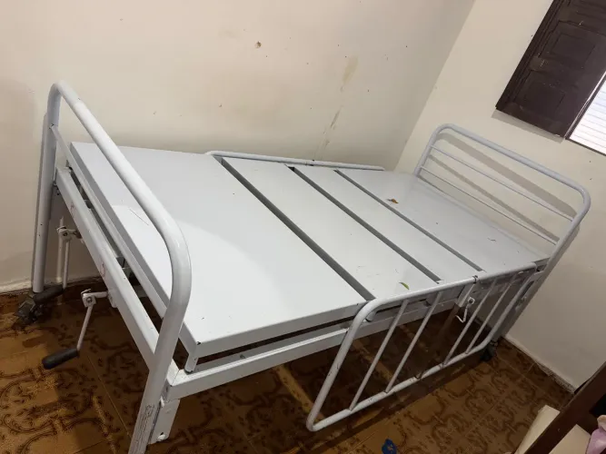 Cama Hospitalar