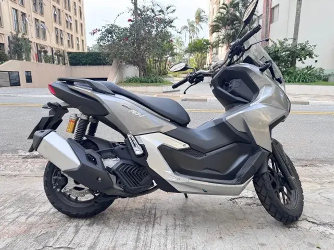Honda ADV 160 2025/2025 - Apenas 2.003 km - Único Dono