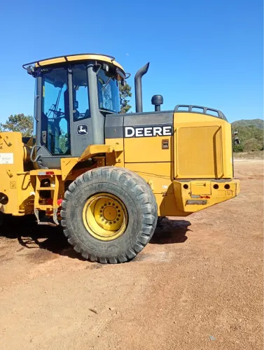 Pá carregadeira John Deere 524K-II