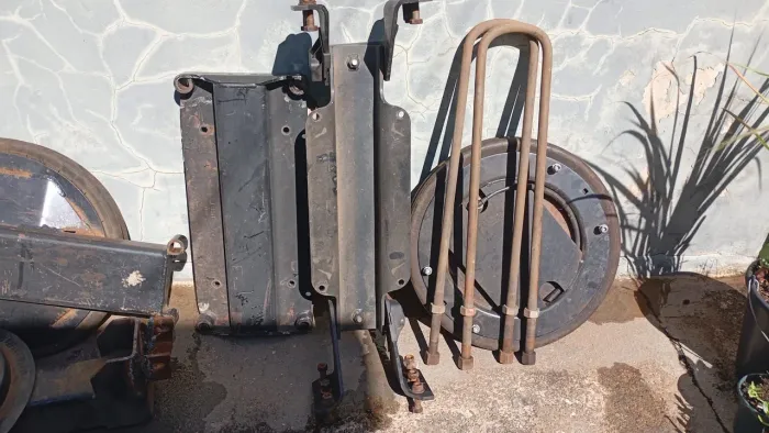 Suspensor de eixo para caminhão