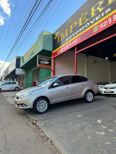 Fiat Grand Siena Essence 1.6 Flex 16V 2014