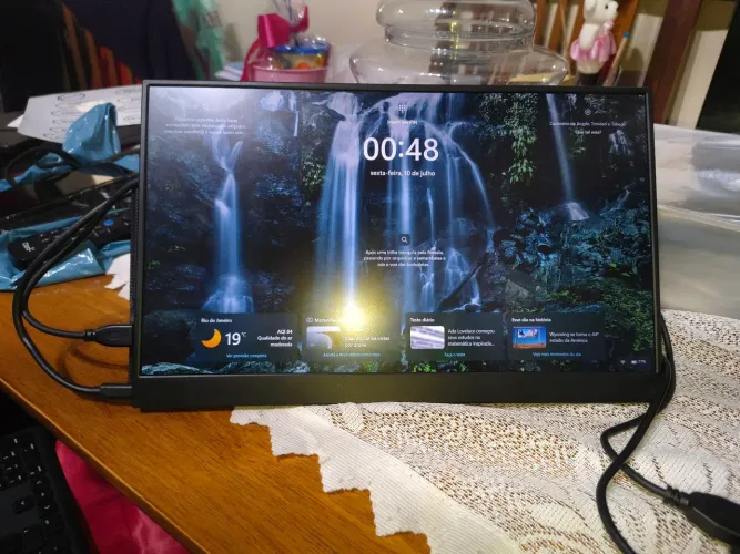 Monitor Portátil 15.6 polegadas - Novo - Excelente para segunda tela para Notebook