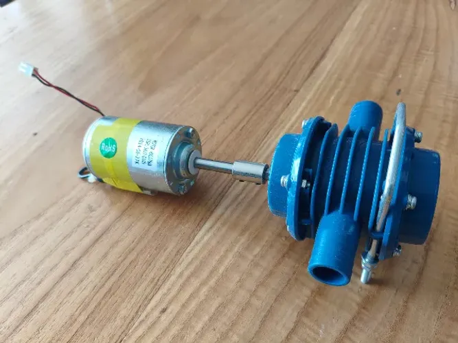 Bomba d'água pequena + 5 motores elétricos - todos funcionam