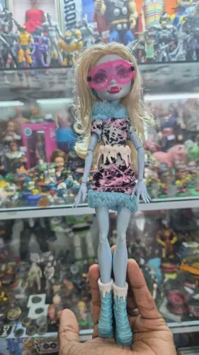 Boneca Monster High Abbey Bominable Art Class