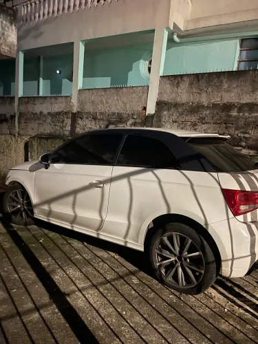 Audi a1 2012 sucata (somente peças)