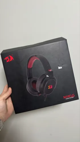 Fone redragon nireus 7.1sound