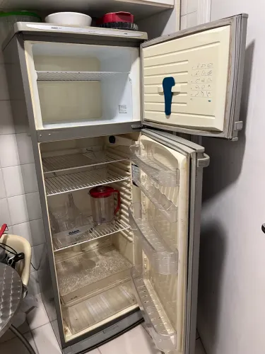 Geladeira Daku 360