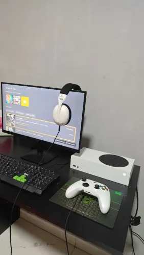 Xbox séries S + Monitor