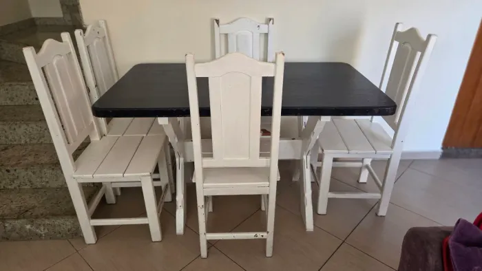 Mesa de Jantar Rústica Madeira Maciça 4,5cm + 5 Cadeiras (Relíquia)