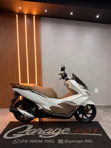 PCX 150 DLX 2021