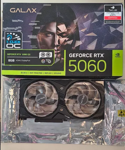 Placa de Vídeo Galax RTX 5060 EX 8GB GDDR7 128Bits Nova na caixa, negocio leia descrição.