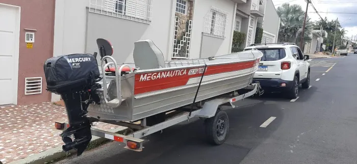 baro com medida, 5.5 metros boda alta, iluminação, cadeira de pesca , banco estofafo