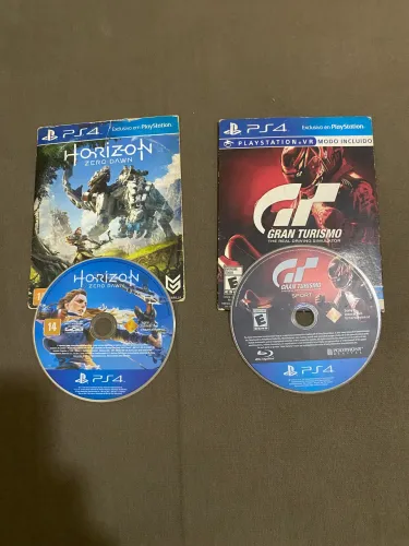 Vendo 2 jogos PS4