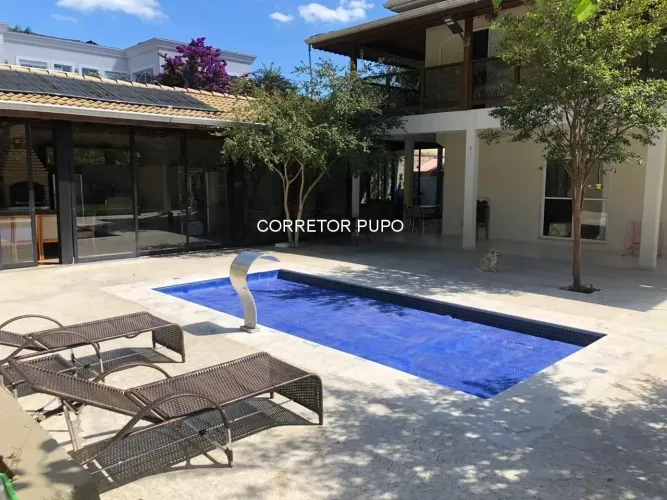 Imóvel para aluguel possui 402 metros quadrados com 4 quartos em Jardim Santa Teresa - Jun
