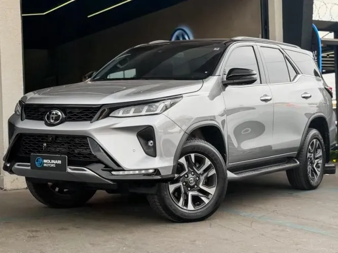 Toyota Hilux SW4 SRX Diamo. 4X4 2.8 TB DIE AUT 2024