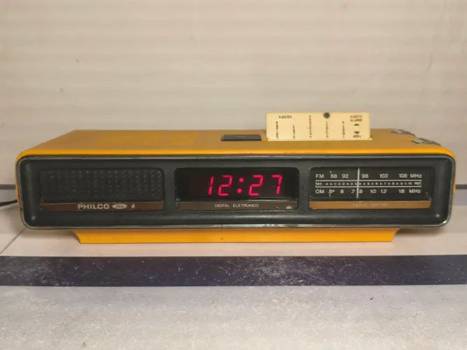 Rádio Relógio Philco Ford B505
