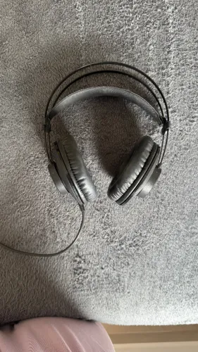 Fone de Ouvido Over-ear AKG K72