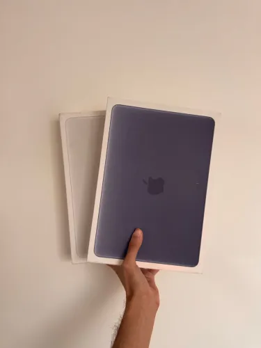 MacBook Neo 8/256 LACRADO