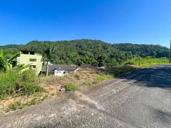 Terreno de 323,90 mts2 a Venda em Santa Isabel