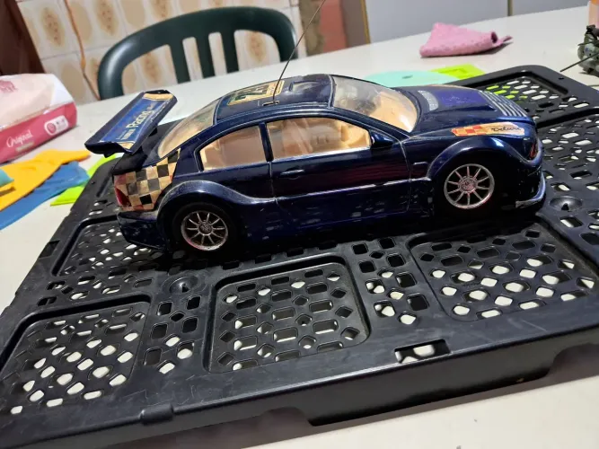 Carro de controle Remoto sem controle - Anos 90