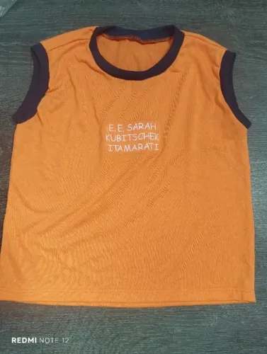 Uniforme Sarah Kubitschek Itamaraty camiseta tamanho 6