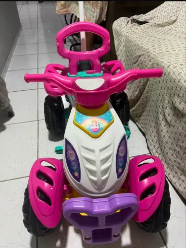 Moto infantil pra menina