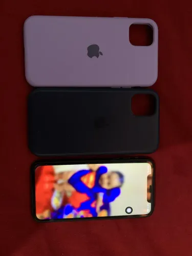 iphone 11 , 128g semi novo.