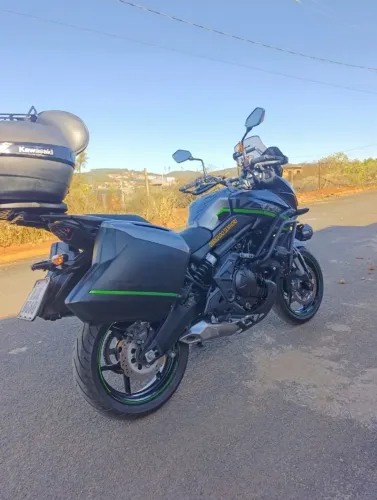 Baixa Quilometragem , Segundo Dono . Muito nova