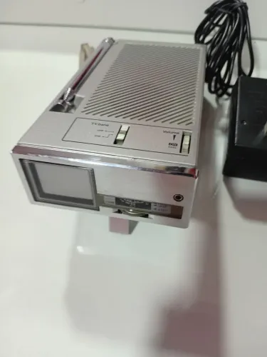 Mini Tv Panasonic 110v relíquia ano 1982 toda perfeita