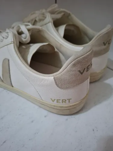 Tenis Vert N 41 modelo Veja campo original