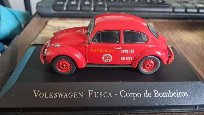 Miniatura Fusca Bombeiros VW 1:43