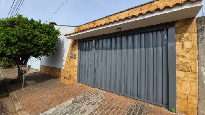 Casa Térrea | 3 dorm | 187m² | Pq. São Sebastião | Ribeirão Preto