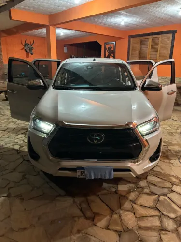 Toyota Hilux CD SRX 4X4 2.8 TDI 16V Diesel Aut. 2021