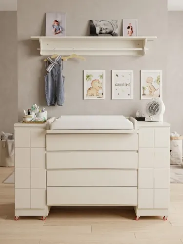 Cômoda infantil 4 gavetas