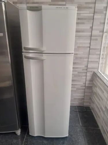 Geladeira Electrolux DC 34 