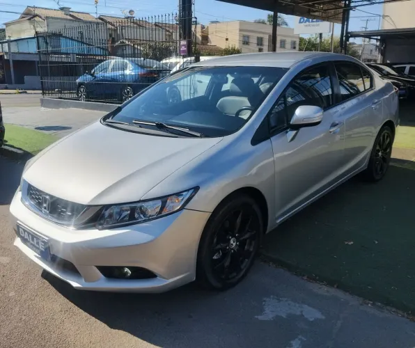 Honda Civic Sedan LXR 2.0 Flexone 16V Aut. 4P 2015