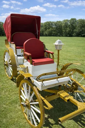 Carruagem Estilo Império - Restaurada | Peça Histórica