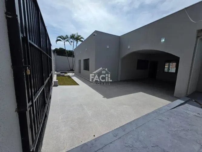 Casa à venda em Amambai, Campo Grande | 4 dorms, 2 suítes