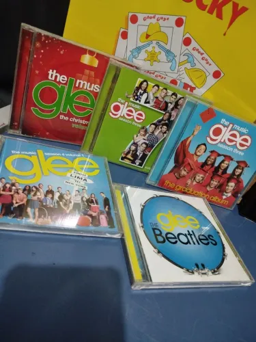 Lote CD Glee da 3 temporada e 4 temporada 