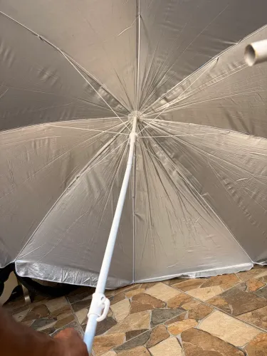 Vendo Guarda sol e cadeira de praia