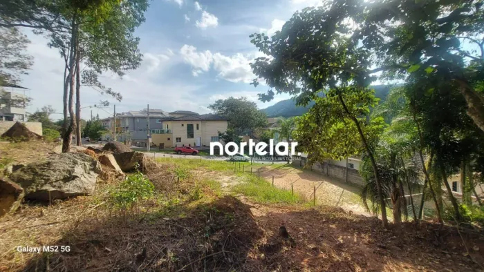 terreno a venda 410m² condominio fechado portaria 24hs parque Itaguaçu da Cantareira