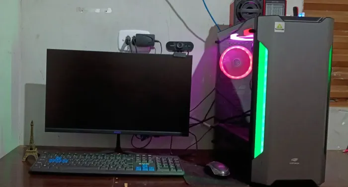 COMPUTADOR SISTEMA INTEL COM MONITOR HORIZON ZÉ 21.5" <br>2,500 REAIS NO PIX.