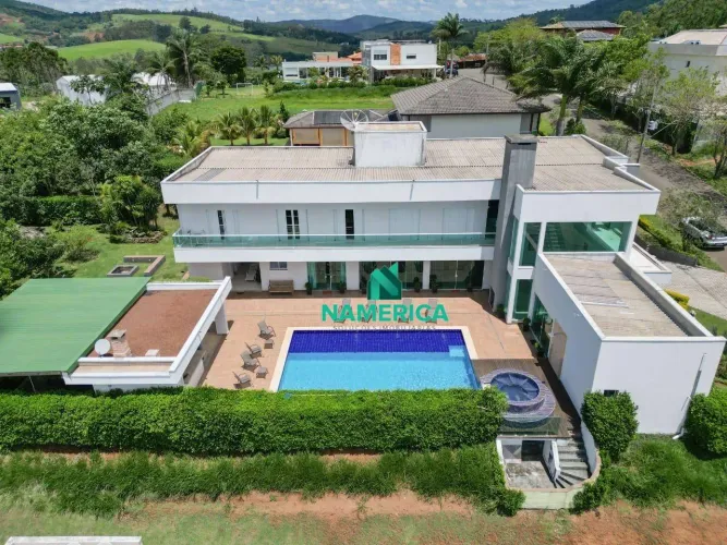 Linda casa em condomínio fechado em bragança paulista
