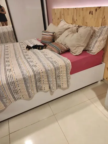 Cama casal Branca