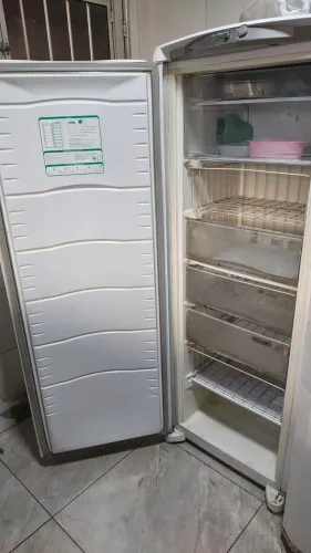 Freezer Consul 220v - vertical