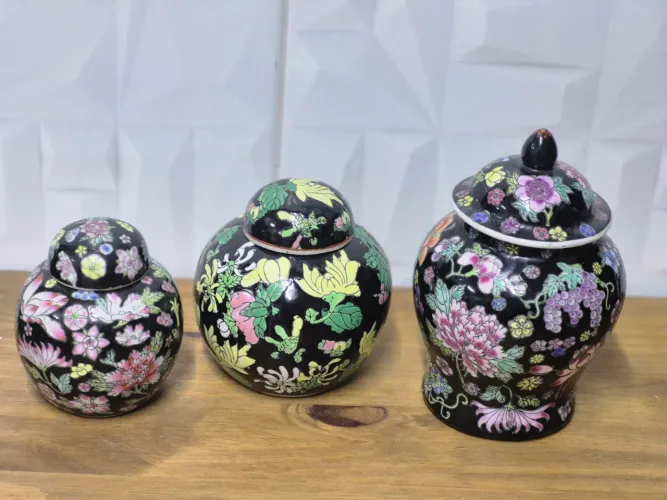 Trio potiches em.porcelana pretos importados china.