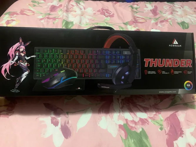 Kit Gamer Completo Thunder OEX (teclado RGB + mouse + headset + mousepad + agenda)
