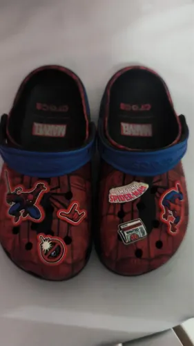 Crocs infantil