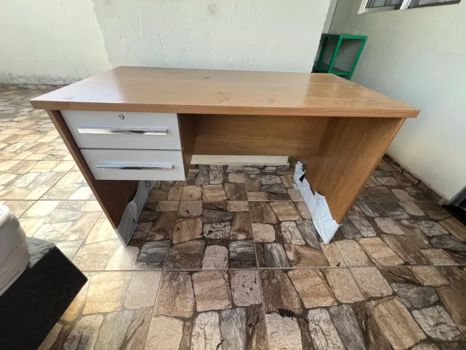 Mesa de escritório escrivaninha