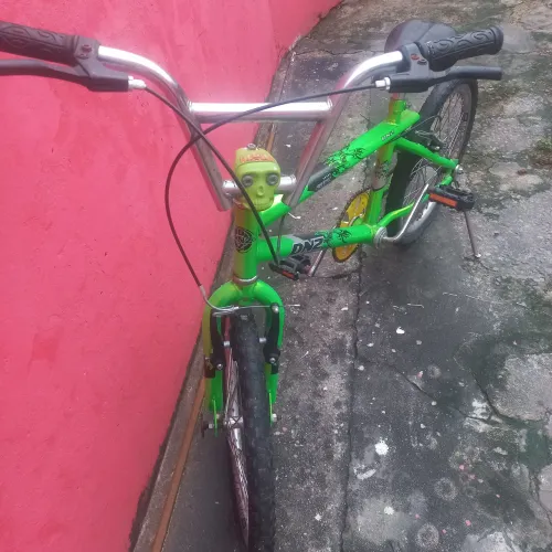 Vendo bicicleta aro 20 free staly usada poucas vezes 